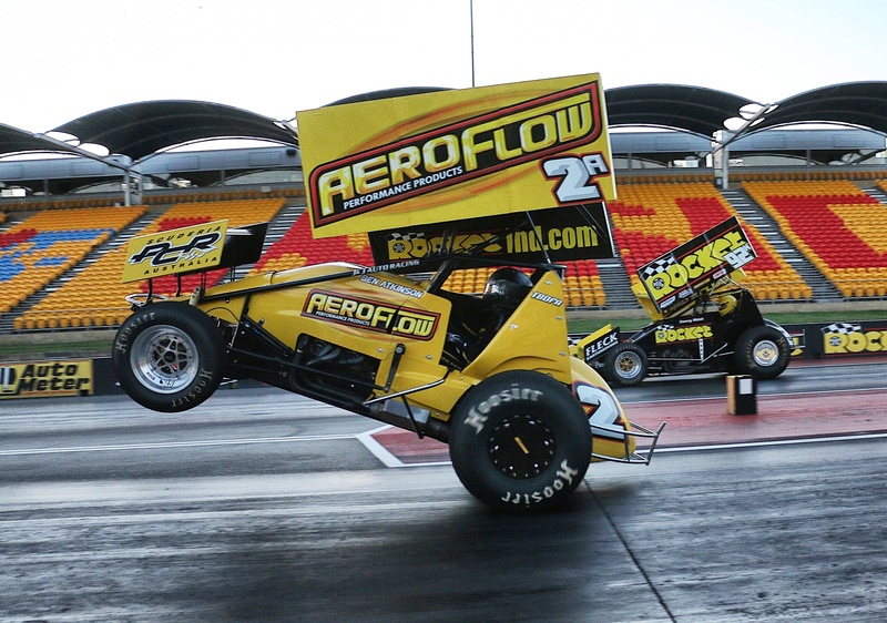 USC Rocket Industry Sprintcars on the quarter mile in Sydney. Ben Atkinson and Sammy Walsh putting on a show.